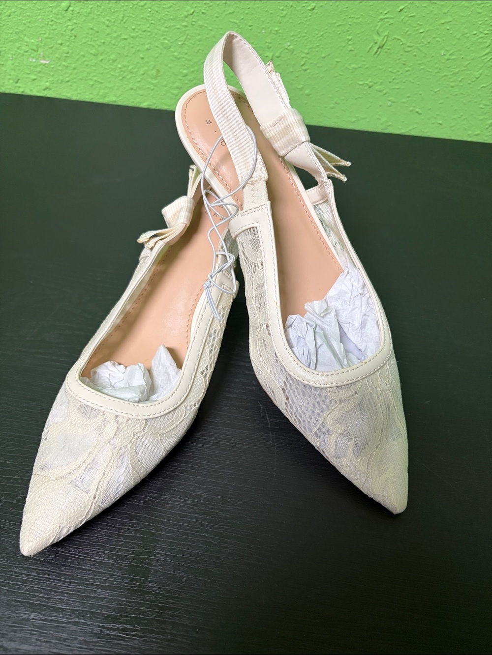 a new day Women's Cream Lace Pointed Slingback Flats